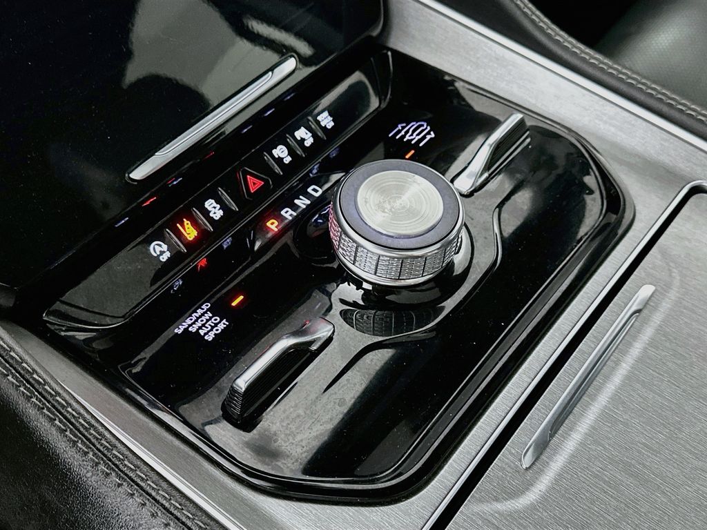 JeepWagoneer16