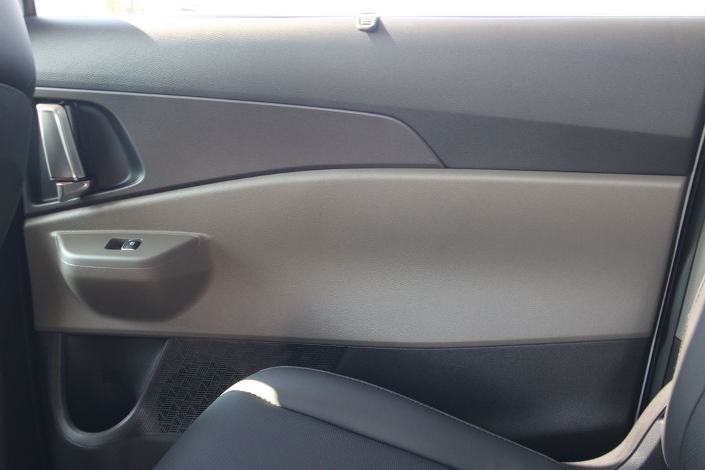 New 2027 Kia Carnival MPV Van