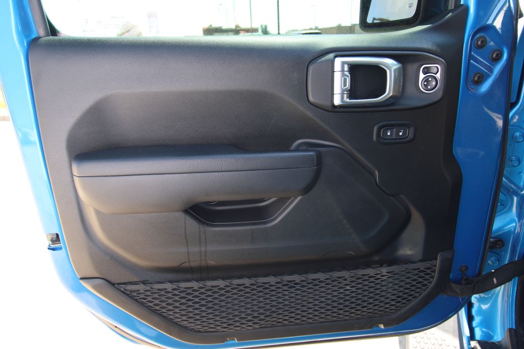 Used 2024 Jeep Wrangler SUV