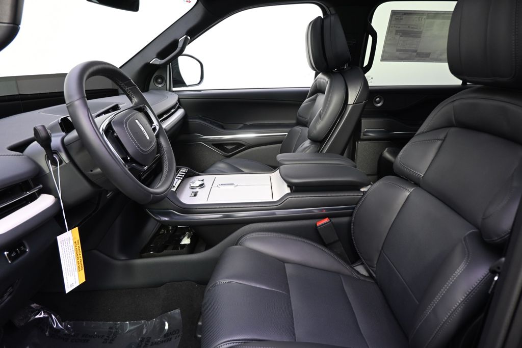 New 2026 Black Lincoln Reserve image 13