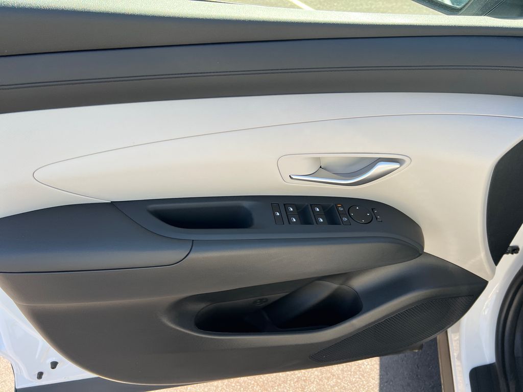 New 2026 White Hyundai SEL image 12