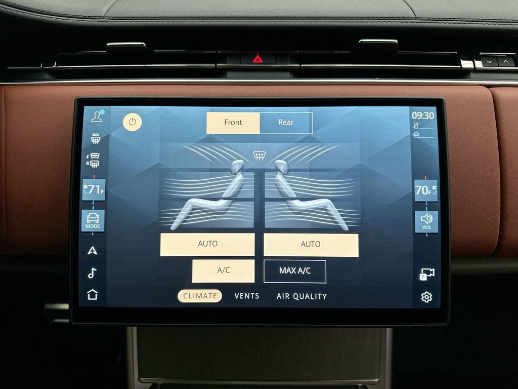 Thumbnail: 2026 Land Rover Range Rover - 26