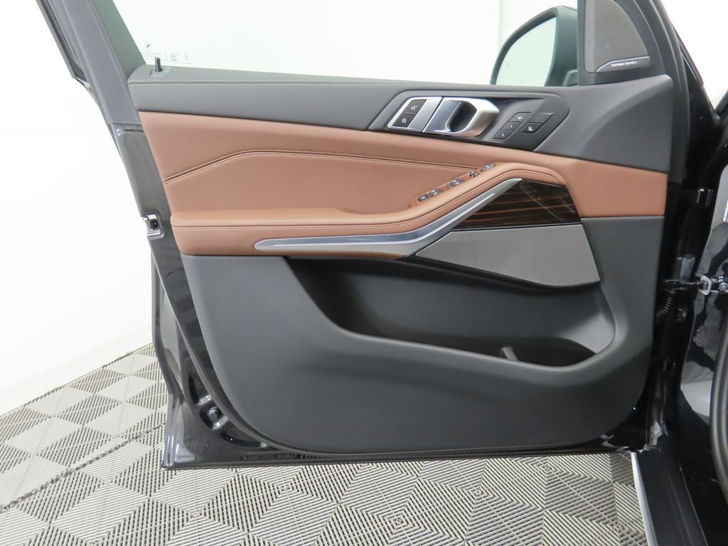 Thumbnail: 2026 BMW X5 - 25