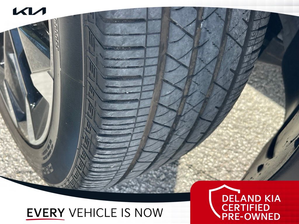 Used 2025 Kia Sorento SUV