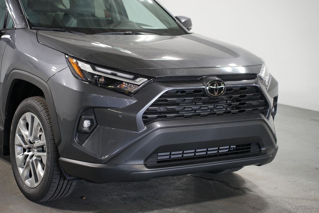 Thumbnail: 2025 Toyota RAV4 - 4