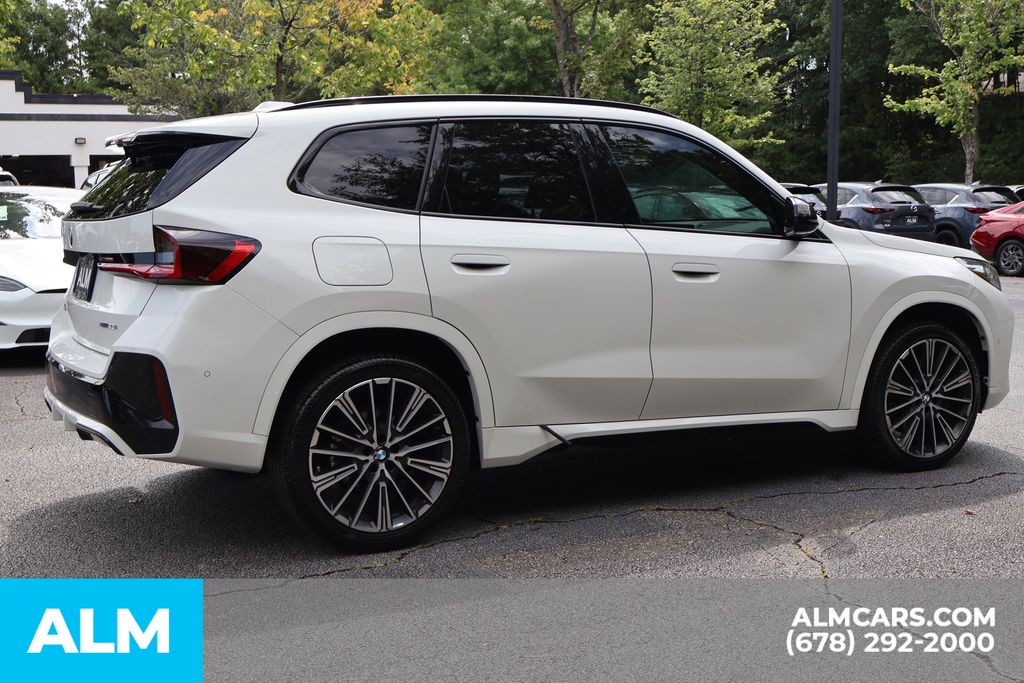 Used 2023 White BMW xDrive28i image 5