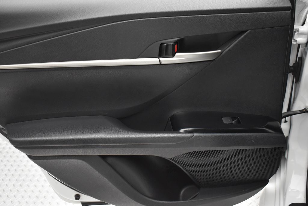 Thumbnail: 2025 Toyota Camry - 30