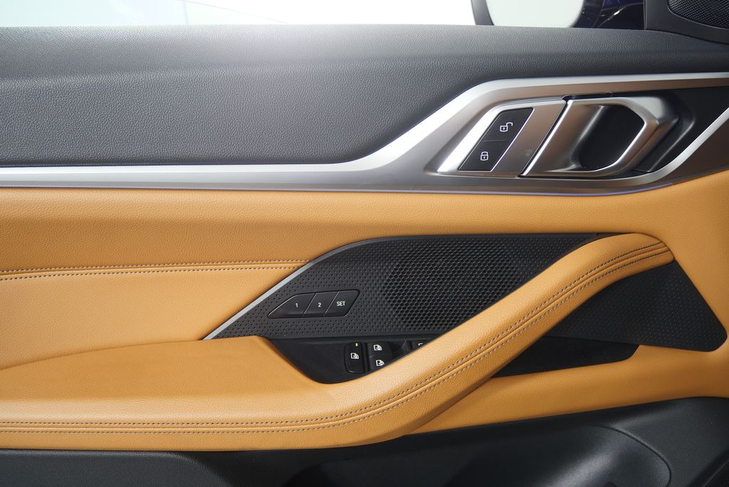 Thumbnail: 2022 BMW i4 - 9