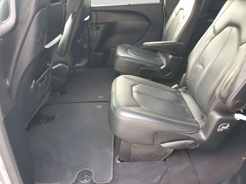 Used Car 2019 Chrysler Pacifica  Touring L Plus For Sale Under $20,000 In Austin, Texas