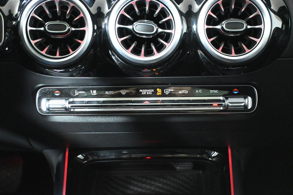 Thumbnail: 2026 Mercedes-Benz GLA - 23