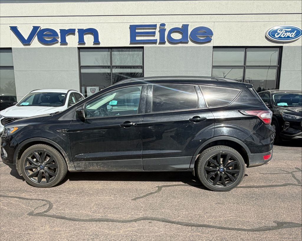 Shadow Black 2017 Ford Escape SE AWD SUV / Crossover All-Wheel Drive 6-Speed Automatic