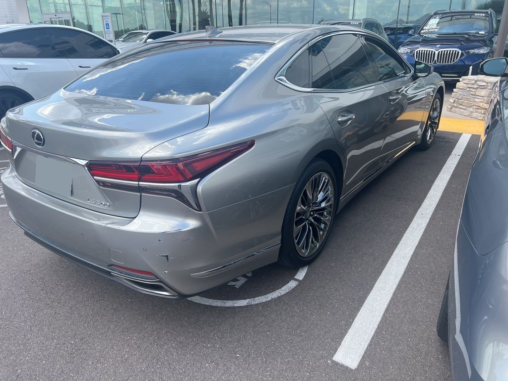 Thumbnail: 2018 Lexus LS - 4