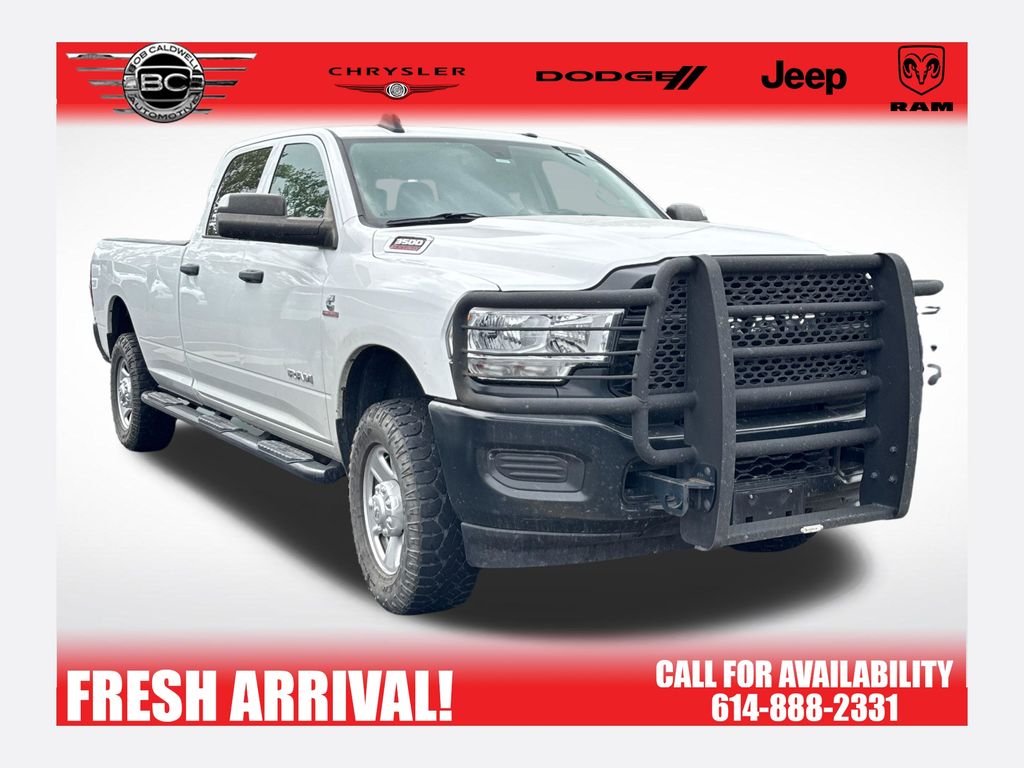 RAM 3500 Tradesman Crew Cab LB 4WD