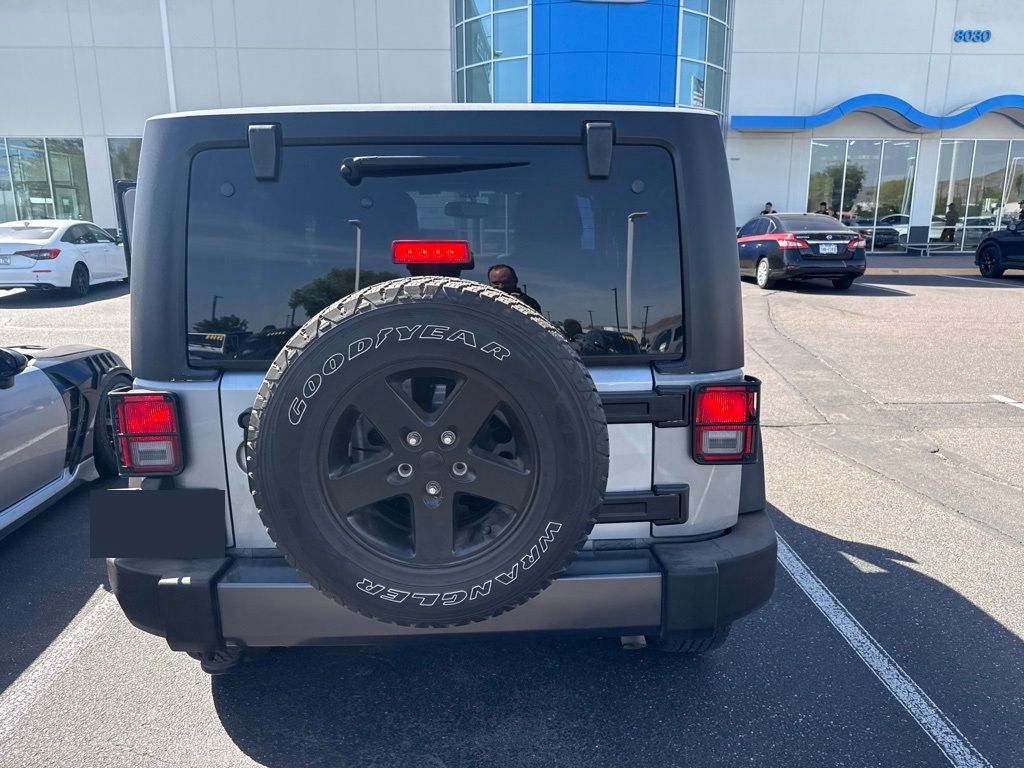 Thumbnail: 2016 Jeep Wrangler - 5