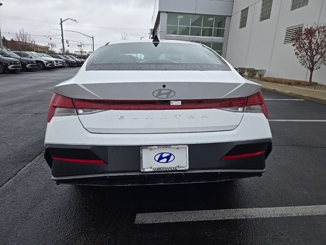 2025 Hyundai Elantra SEL 7