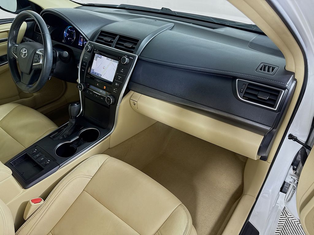 Thumbnail: 2016 Toyota Camry - 30