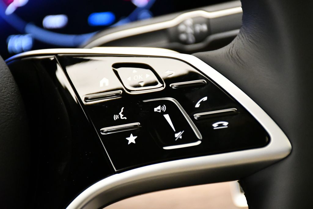 Thumbnail: 2026 Mercedes-Benz GLE - 24