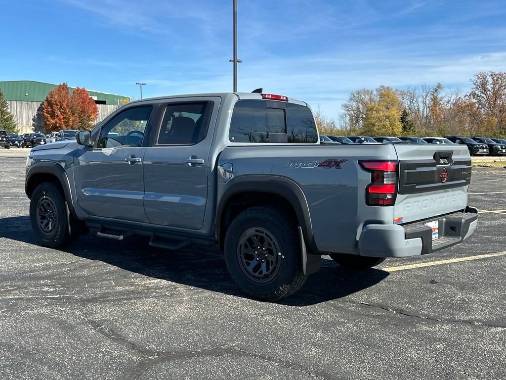 2025 Nissan Frontier PRO-4X photo