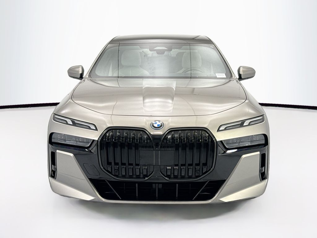 Thumbnail: 2025 BMW i7 - 2