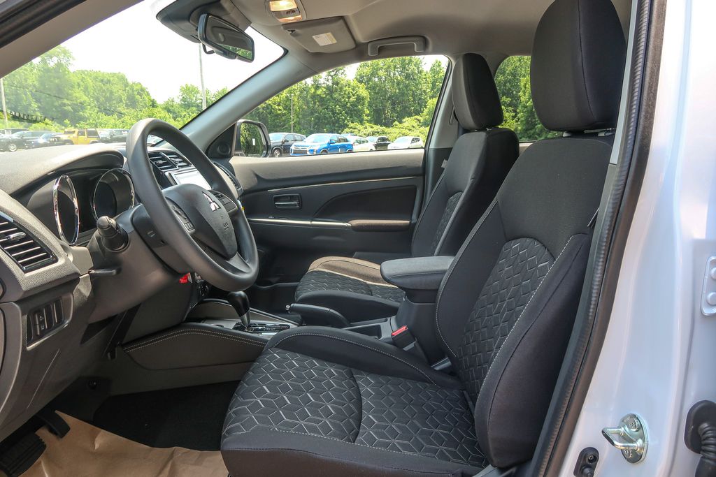 2026 Mitsubishi Outlander Sport 2.0 ES