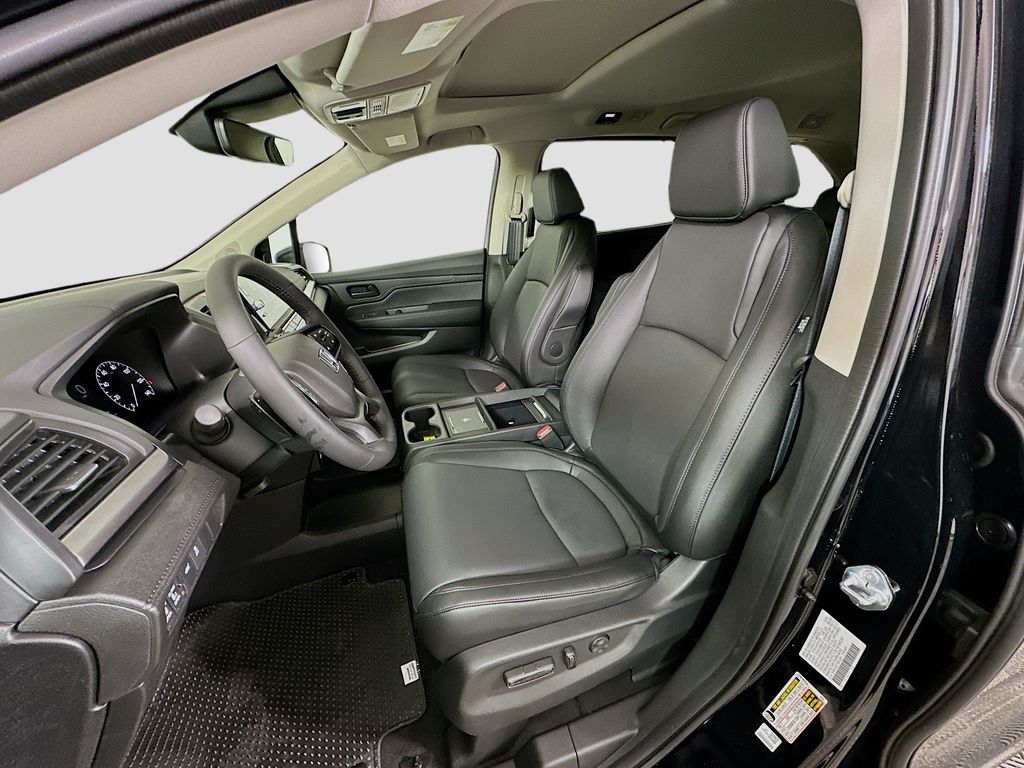 Thumbnail: 2026 Honda Odyssey - 15