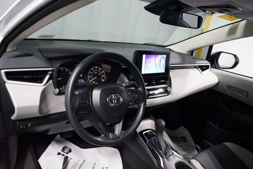 Thumbnail: 2025 Toyota Corolla - 11