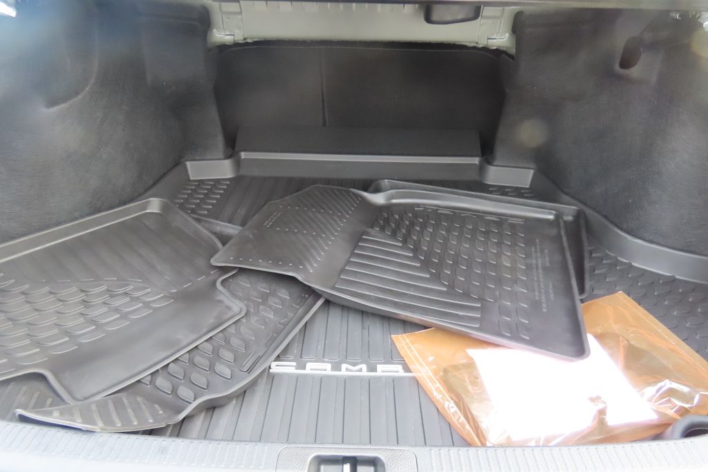 Thumbnail: 2025 Toyota Camry - 24