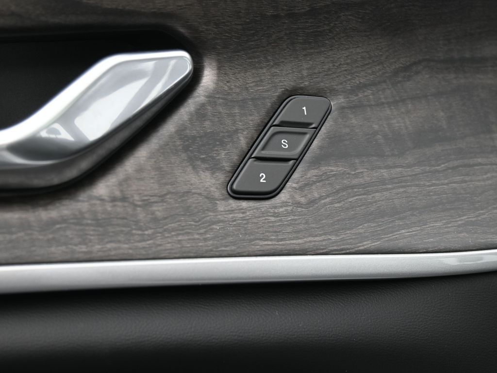 New 2026 Bright White Clearcoat Jeep Limited image 17