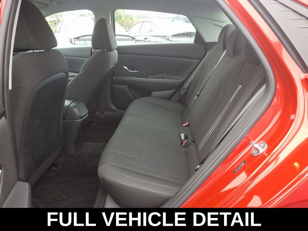 2021 Hyundai Elantra SEL 11