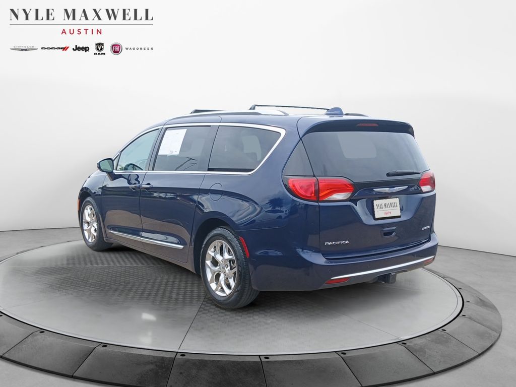 Used Car 2018 Chrysler Pacifica  Limited For Sale Under $15,000 In Austin, Texas