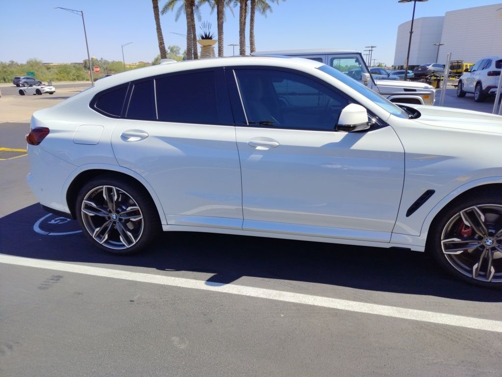 Thumbnail: 2021 BMW X4 - 4