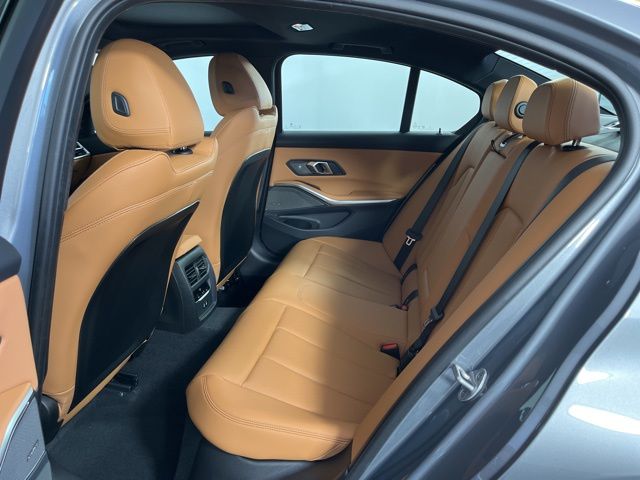 Thumbnail: 2025 BMW 3 Series - 5