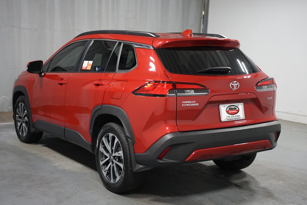 2024 Toyota Corolla Cross XLE 6