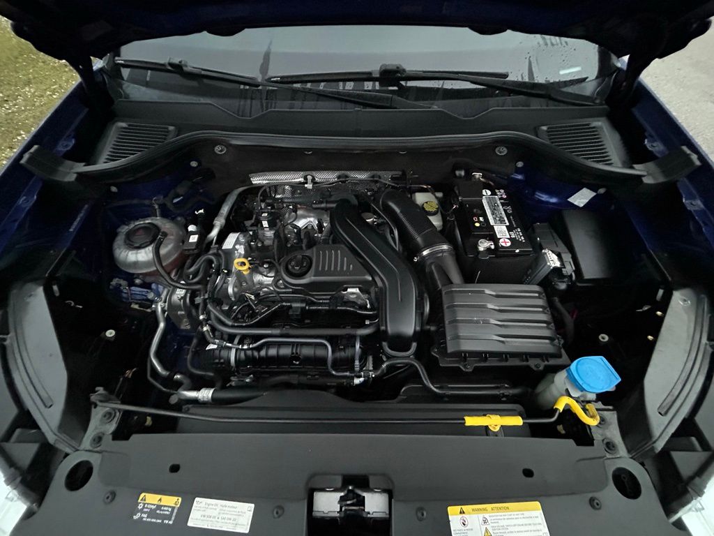 Thumbnail: 2022 Volkswagen Taos - 11