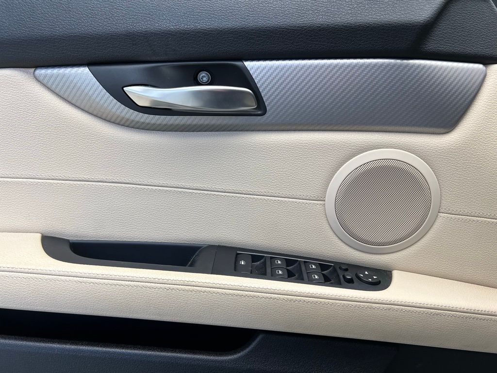 Thumbnail: 2016 BMW Z4 - 23