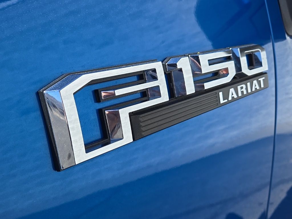 Used 2019 Blue Ford Lariat image 10