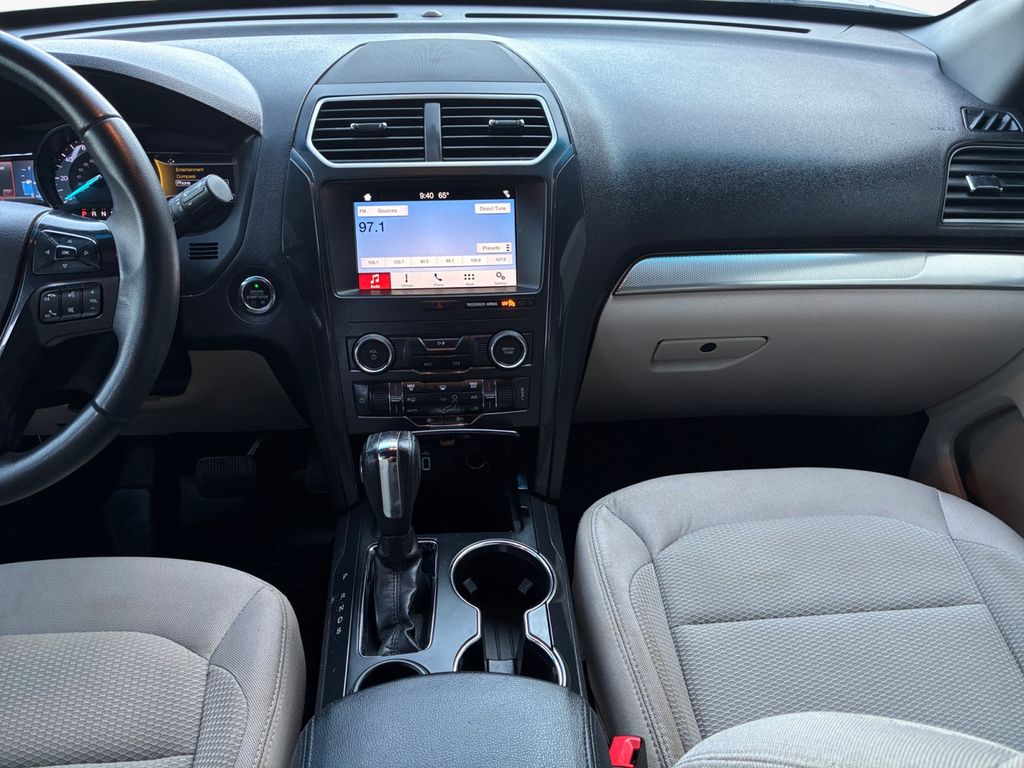 Used Car 2018 Ford Explorer  Xlt For Sale Under $10,000 In Austin, Texas