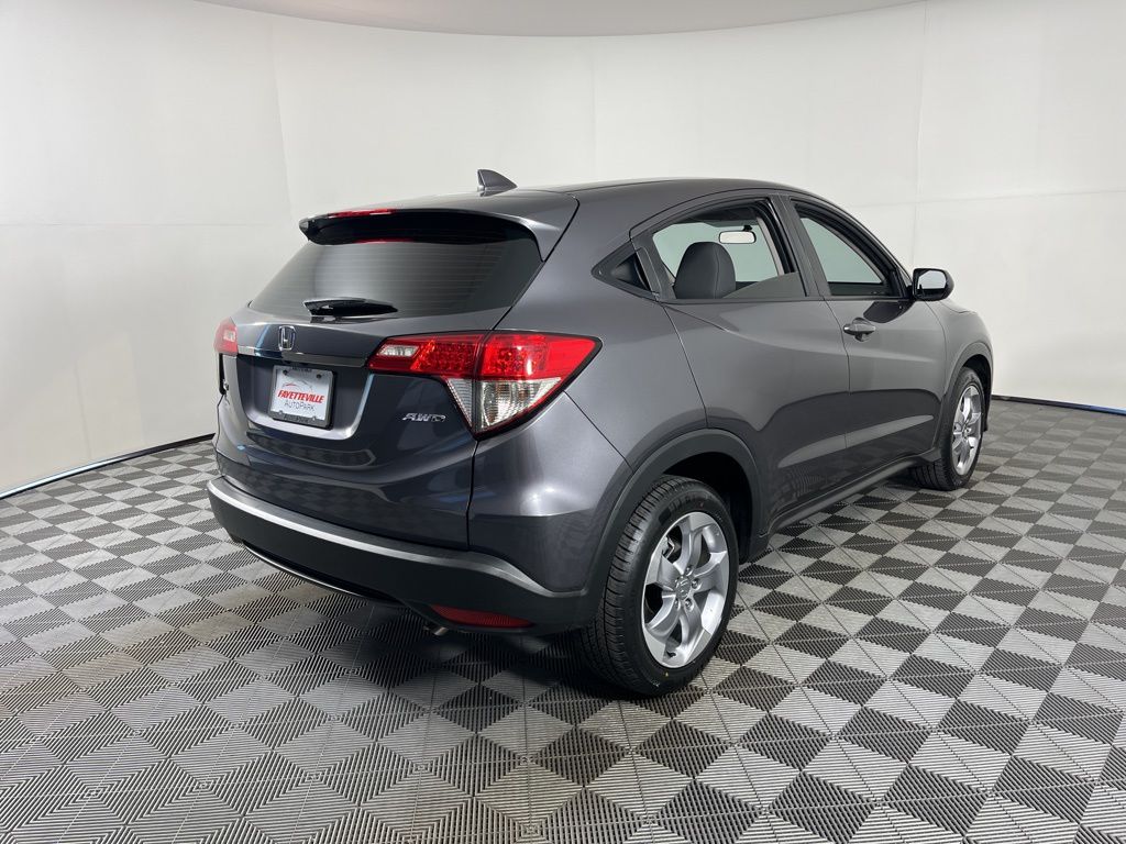 Thumbnail: 2022 Honda HR-V - 14