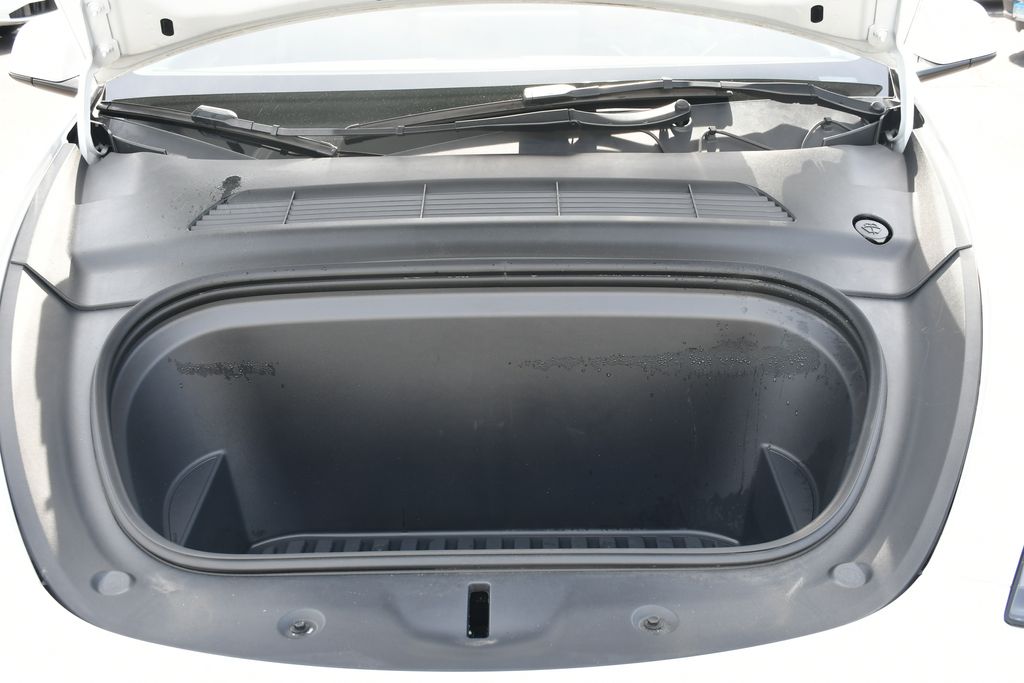 Thumbnail: 2023 Tesla Model Y - 14