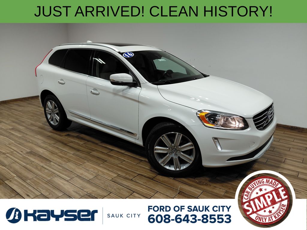 Crystal White Pearl 2016 Volvo XC60 T6 Drive-E AWD SUV / Crossover All-Wheel Drive Automatic