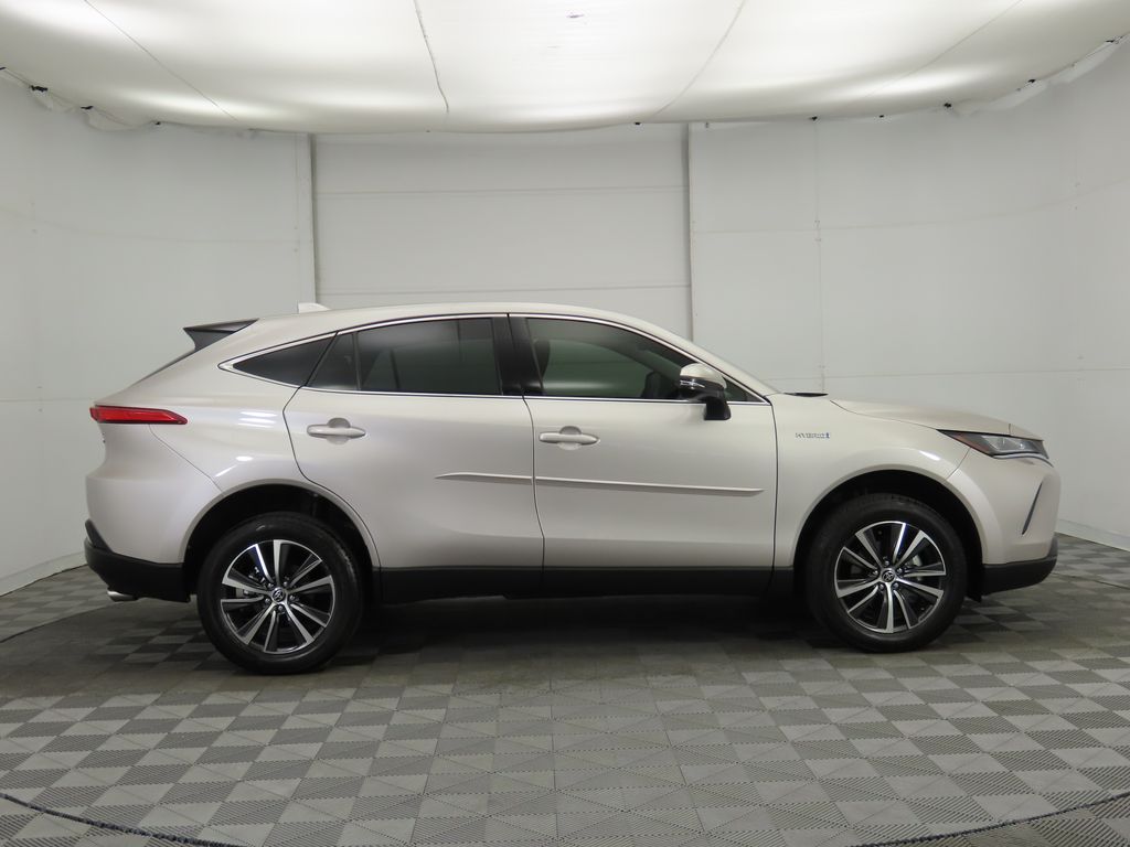 2021 Toyota Venza LE 4