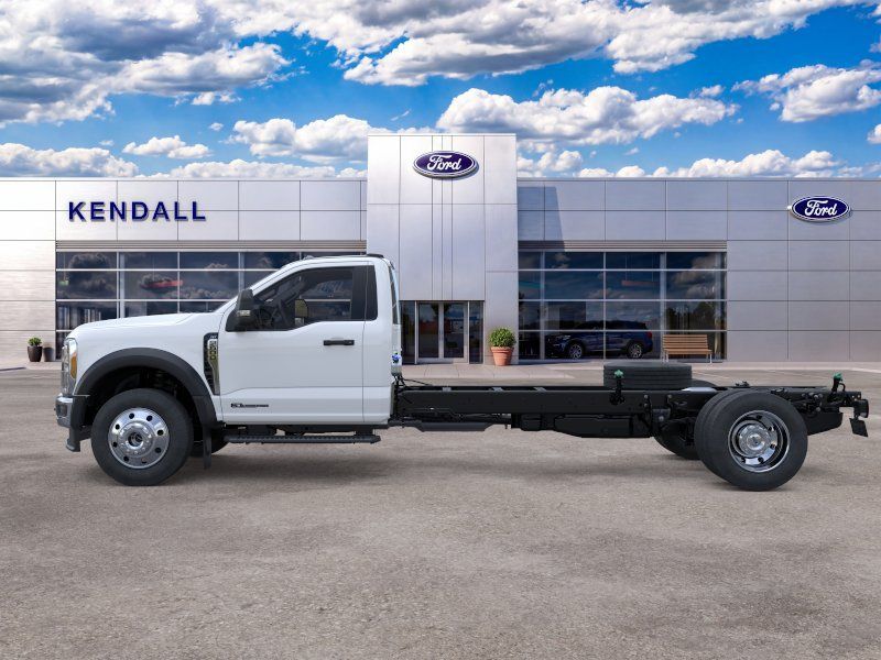 New 2026 White Ford XLT image 3