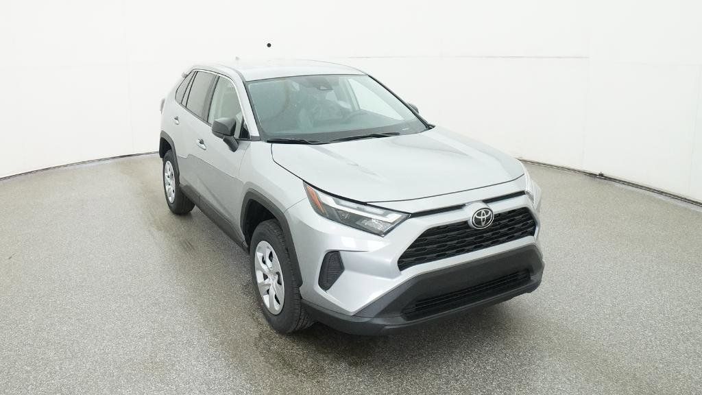 2025 Toyota RAV4 LE 32