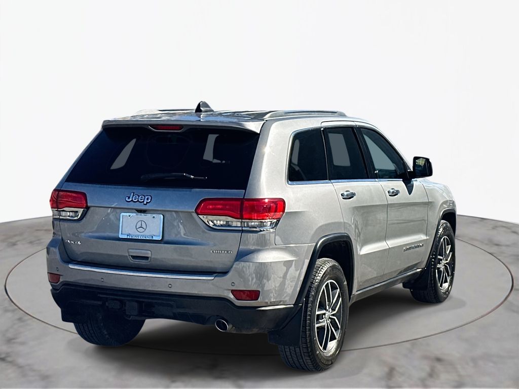 Thumbnail: 2017 Jeep Grand Cherokee - 9