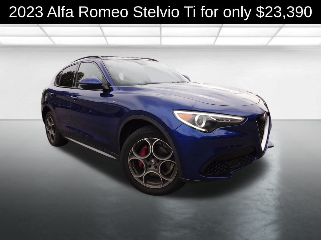 2023 Alfa Romeo Stelvio Ti AWD