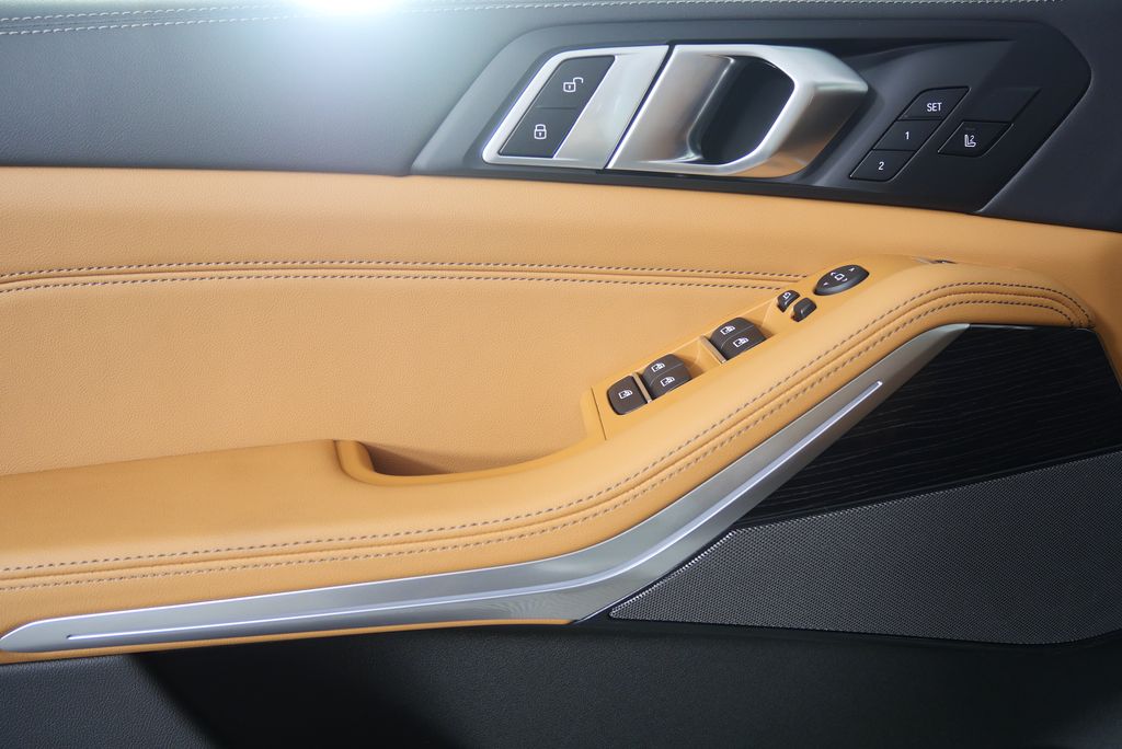 Thumbnail: 2026 BMW X5 - 9