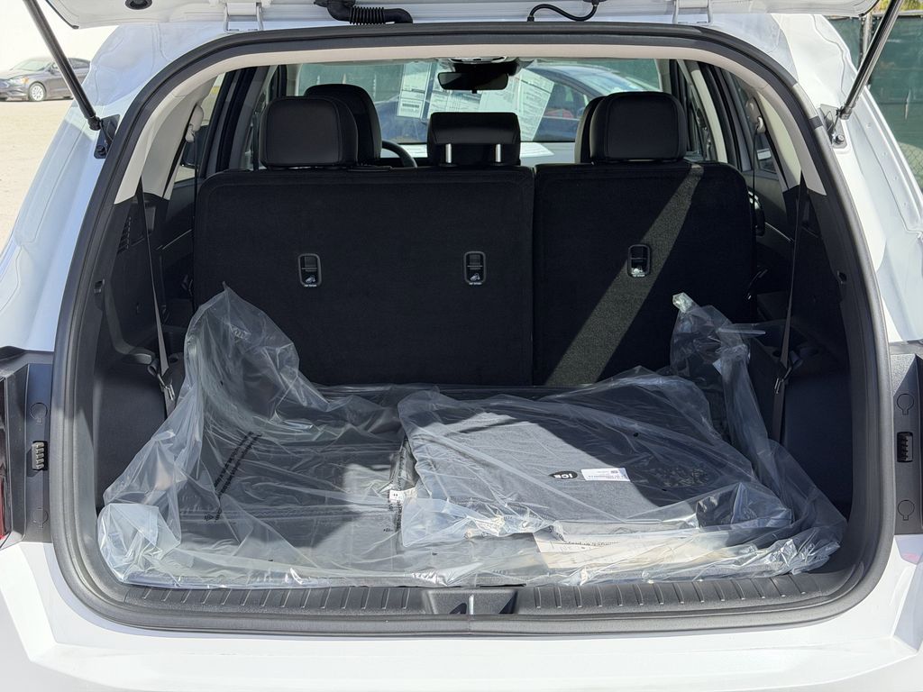 new 2026 Kia Sorento car, priced at $33,591