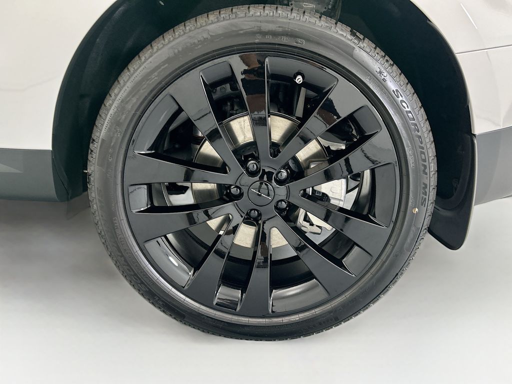 Thumbnail: 2026 Land Rover Range Rover Sport - 30
