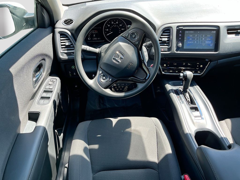 Used 2022 White Honda EX image 22