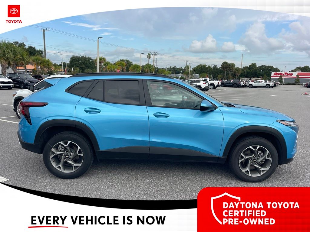 Used 2025 Chevrolet Trax SUV